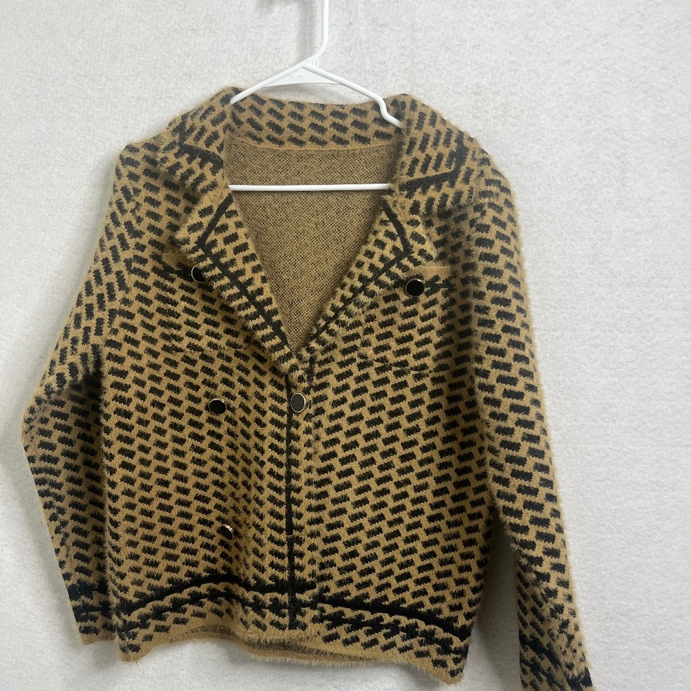 Fuzzy Knit Jacket Cardigan Tan Black Pattern Cropped Button Up Cozy Sweater - Picture 1 of 5